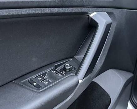 Белый Фольксваген Тигуан, объемом двигателя 1.97 л и пробегом 114 тыс. км за 28000 $, фото 6 на Automoto.ua