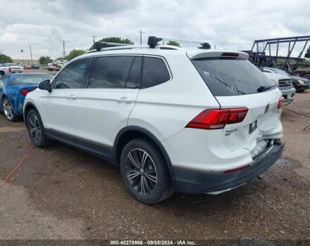 Белый Фольксваген Тигуан, объемом двигателя 2 л и пробегом 72 тыс. км за 4800 $, фото 2 на Automoto.ua