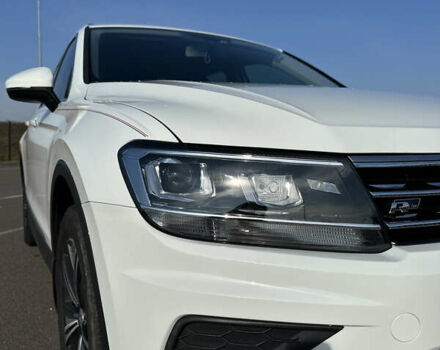 Белый Фольксваген Тигуан, объемом двигателя 2 л и пробегом 192 тыс. км за 17200 $, фото 16 на Automoto.ua