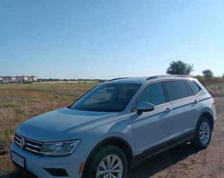 Белый Фольксваген Тигуан, объемом двигателя 1.98 л и пробегом 110 тыс. км за 21300 $, фото 2 на Automoto.ua