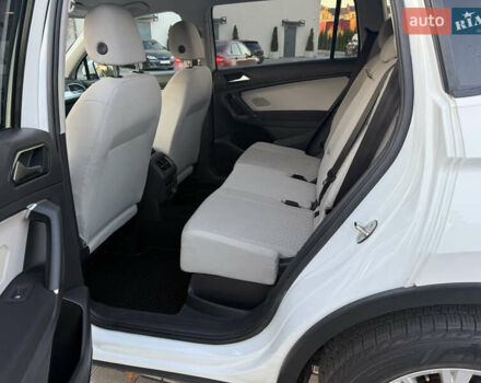 Белый Фольксваген Тигуан, объемом двигателя 1.98 л и пробегом 135 тыс. км за 16400 $, фото 37 на Automoto.ua