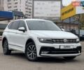 Белый Фольксваген Тигуан, объемом двигателя 2 л и пробегом 64 тыс. км за 17900 $, фото 2 на Automoto.ua