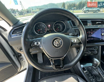 Білий Фольксваген Тігуан, об'ємом двигуна 1.98 л та пробігом 143 тис. км за 21700 $, фото 28 на Automoto.ua