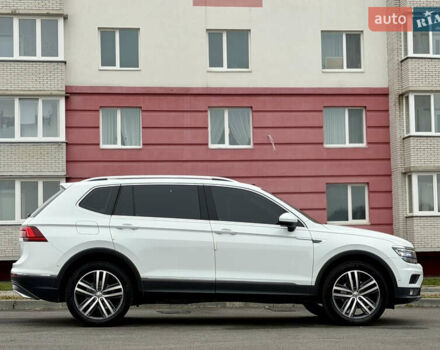 Білий Фольксваген Тігуан, об'ємом двигуна 2 л та пробігом 66 тис. км за 30999 $, фото 14 на Automoto.ua
