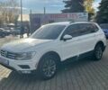 Белый Фольксваген Тигуан, объемом двигателя 2 л и пробегом 115 тыс. км за 17900 $, фото 2 на Automoto.ua