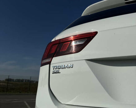 Белый Фольксваген Тигуан, объемом двигателя 2 л и пробегом 192 тыс. км за 17200 $, фото 33 на Automoto.ua