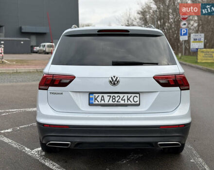 Белый Фольксваген Тигуан, объемом двигателя 2 л и пробегом 130 тыс. км за 17900 $, фото 8 на Automoto.ua