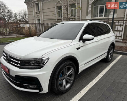 Белый Фольксваген Тигуан, объемом двигателя 1.98 л и пробегом 157 тыс. км за 22500 $, фото 6 на Automoto.ua