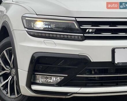 Белый Фольксваген Тигуан, объемом двигателя 2 л и пробегом 64 тыс. км за 17900 $, фото 6 на Automoto.ua