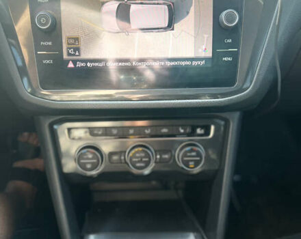 Білий Фольксваген Тігуан, об'ємом двигуна 1.98 л та пробігом 124 тис. км за 26300 $, фото 26 на Automoto.ua