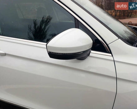 Білий Фольксваген Тігуан, об'ємом двигуна 2 л та пробігом 145 тис. км за 23600 $, фото 53 на Automoto.ua