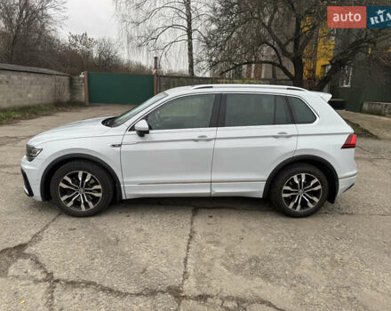 Білий Фольксваген Тігуан, об'ємом двигуна 1.97 л та пробігом 150 тис. км за 33500 $, фото 1 на Automoto.ua