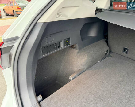 Білий Фольксваген Тігуан, об'ємом двигуна 2 л та пробігом 66 тис. км за 30999 $, фото 102 на Automoto.ua