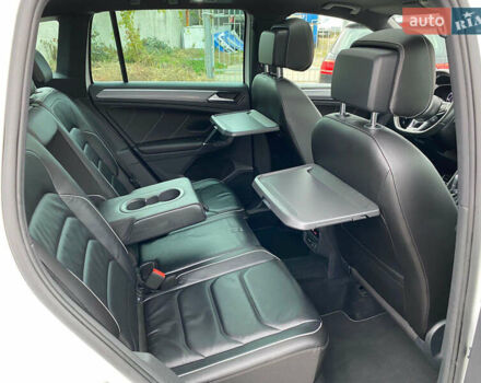 Білий Фольксваген Тігуан, об'ємом двигуна 2 л та пробігом 182 тис. км за 31600 $, фото 74 на Automoto.ua