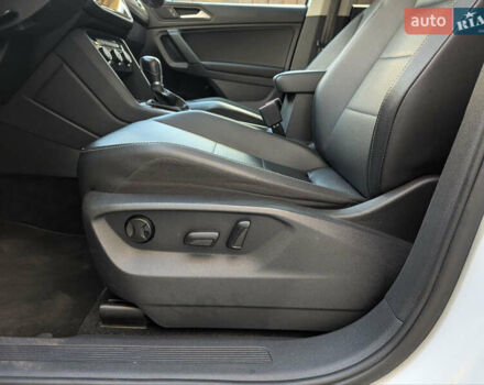 Белый Фольксваген Тигуан, объемом двигателя 1.98 л и пробегом 105 тыс. км за 21950 $, фото 37 на Automoto.ua