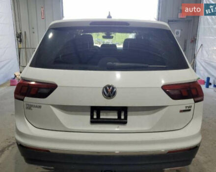 Белый Фольксваген Тигуан, объемом двигателя 1.98 л и пробегом 124 тыс. км за 15000 $, фото 1 на Automoto.ua