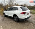 Белый Фольксваген Тигуан, объемом двигателя 2 л и пробегом 123 тыс. км за 17500 $, фото 4 на Automoto.ua