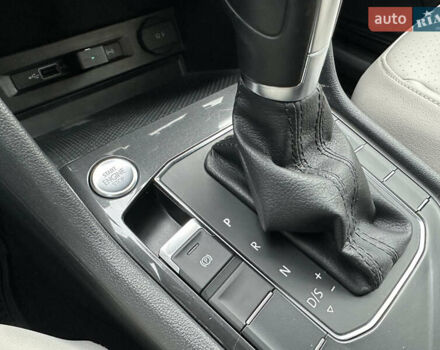 Білий Фольксваген Тігуан, об'ємом двигуна 2 л та пробігом 134 тис. км за 18500 $, фото 31 на Automoto.ua