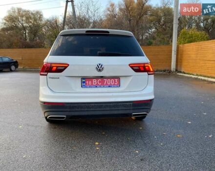 Белый Фольксваген Тигуан, объемом двигателя 0 л и пробегом 117 тыс. км за 17800 $, фото 4 на Automoto.ua