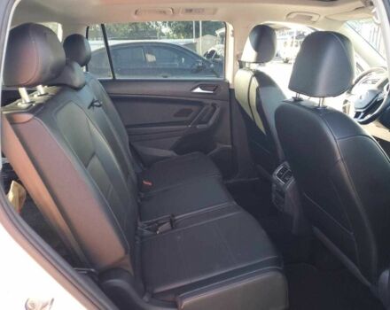 Білий Фольксваген Тігуан, об'ємом двигуна 2 л та пробігом 120 тис. км за 3600 $, фото 10 на Automoto.ua