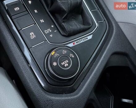 Белый Фольксваген Тигуан, объемом двигателя 1.98 л и пробегом 121 тыс. км за 22600 $, фото 10 на Automoto.ua