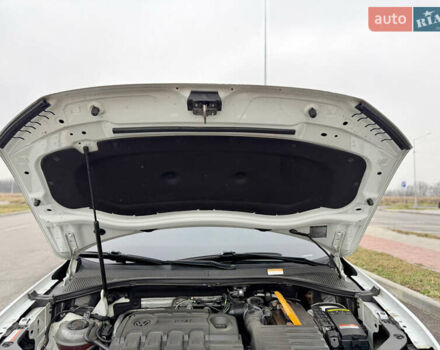 Білий Фольксваген Тігуан, об'ємом двигуна 2 л та пробігом 66 тис. км за 30999 $, фото 97 на Automoto.ua