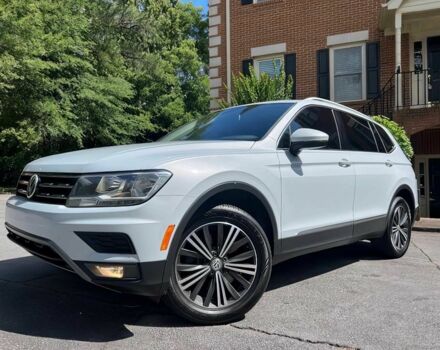 Белый Фольксваген Тигуан, объемом двигателя 2 л и пробегом 35 тыс. км за 13000 $, фото 2 на Automoto.ua