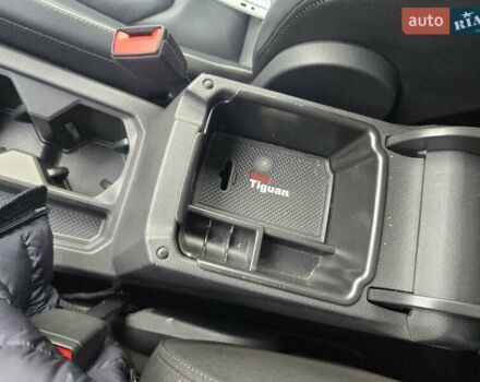 Белый Фольксваген Тигуан, объемом двигателя 2 л и пробегом 102 тыс. км за 25500 $, фото 17 на Automoto.ua
