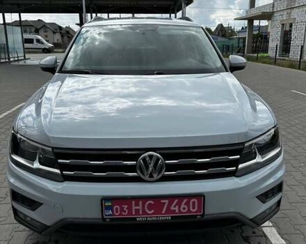 Білий Фольксваген Тігуан, об'ємом двигуна 2 л та пробігом 224 тис. км за 14800 $, фото 1 на Automoto.ua
