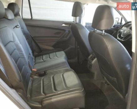 Белый Фольксваген Тигуан, объемом двигателя 1.98 л и пробегом 124 тыс. км за 15000 $, фото 9 на Automoto.ua