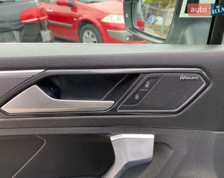 Білий Фольксваген Тігуан, об'ємом двигуна 2 л та пробігом 182 тис. км за 31600 $, фото 28 на Automoto.ua