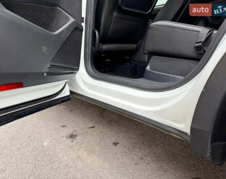 Білий Фольксваген Тігуан, об'ємом двигуна 2 л та пробігом 66 тис. км за 30999 $, фото 72 на Automoto.ua