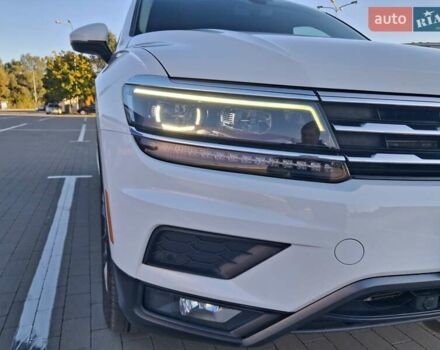 Білий Фольксваген Тігуан, об'ємом двигуна 2 л та пробігом 120 тис. км за 23400 $, фото 5 на Automoto.ua