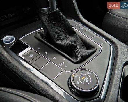 Білий Фольксваген Тігуан, об'ємом двигуна 2 л та пробігом 110 тис. км за 17800 $, фото 15 на Automoto.ua