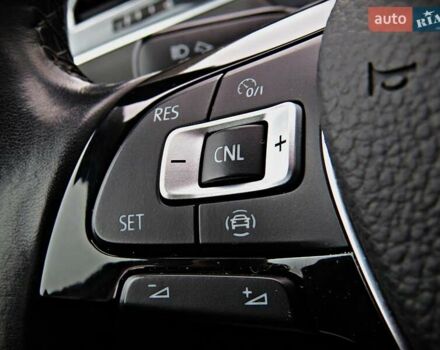 Білий Фольксваген Тігуан, об'ємом двигуна 2 л та пробігом 110 тис. км за 17800 $, фото 12 на Automoto.ua