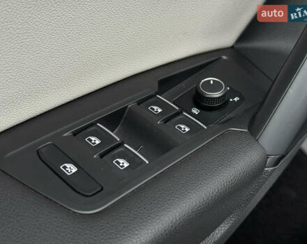 Белый Фольксваген Тигуан, объемом двигателя 1.98 л и пробегом 99 тыс. км за 20999 $, фото 20 на Automoto.ua