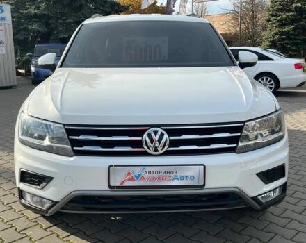 Белый Фольксваген Тигуан, объемом двигателя 2 л и пробегом 115 тыс. км за 17900 $, фото 1 на Automoto.ua