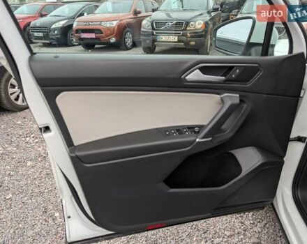 Білий Фольксваген Тігуан, об'ємом двигуна 1.98 л та пробігом 123 тис. км за 17550 $, фото 25 на Automoto.ua