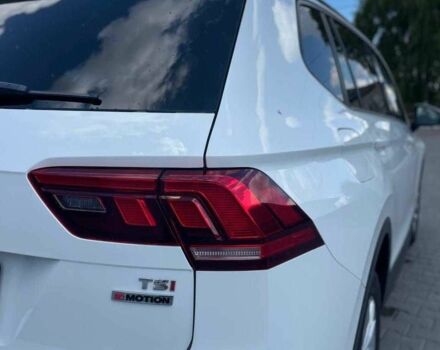 Белый Фольксваген Тигуан, объемом двигателя 2 л и пробегом 198 тыс. км за 16000 $, фото 22 на Automoto.ua