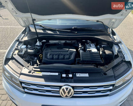 Білий Фольксваген Тігуан, об'ємом двигуна 1.98 л та пробігом 124 тис. км за 26300 $, фото 34 на Automoto.ua