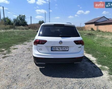 Білий Фольксваген Тігуан, об'ємом двигуна 1.98 л та пробігом 147 тис. км за 21000 $, фото 11 на Automoto.ua