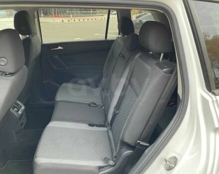 Белый Фольксваген Тигуан, объемом двигателя 2 л и пробегом 101 тыс. км за 15500 $, фото 8 на Automoto.ua