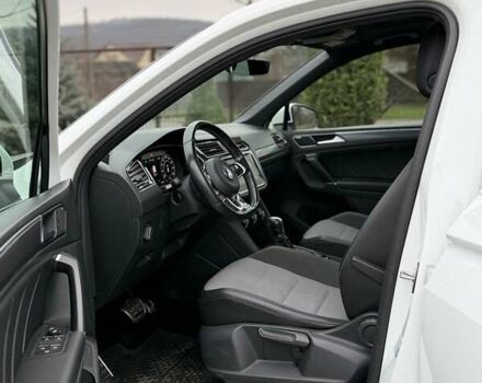 Білий Фольксваген Тігуан, об'ємом двигуна 1.98 л та пробігом 160 тис. км за 29800 $, фото 7 на Automoto.ua