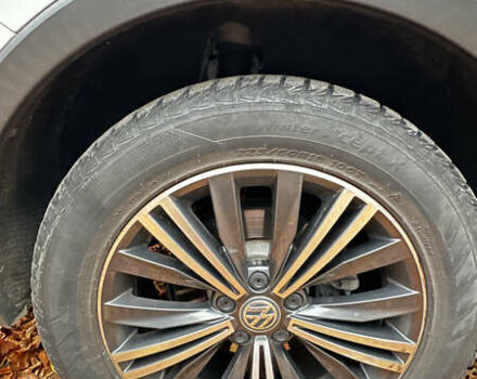 Белый Фольксваген Тигуан, объемом двигателя 1.98 л и пробегом 123 тыс. км за 23000 $, фото 19 на Automoto.ua