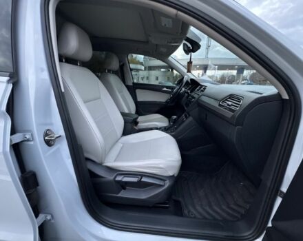 Белый Фольксваген Тигуан, объемом двигателя 2 л и пробегом 121 тыс. км за 22600 $, фото 9 на Automoto.ua