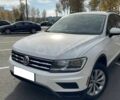 Белый Фольксваген Тигуан, объемом двигателя 2 л и пробегом 101 тыс. км за 15500 $, фото 1 на Automoto.ua