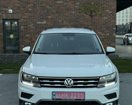 Белый Фольксваген Тигуан, объемом двигателя 1.98 л и пробегом 183 тыс. км за 15750 $, фото 2 на Automoto.ua