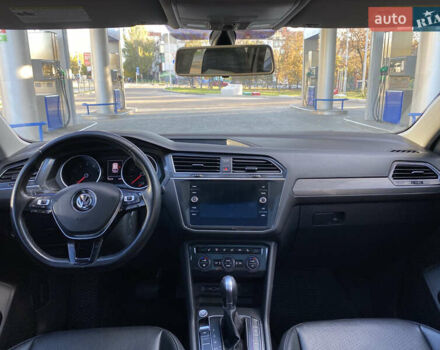 Білий Фольксваген Тігуан, об'ємом двигуна 1.98 л та пробігом 153 тис. км за 16999 $, фото 9 на Automoto.ua
