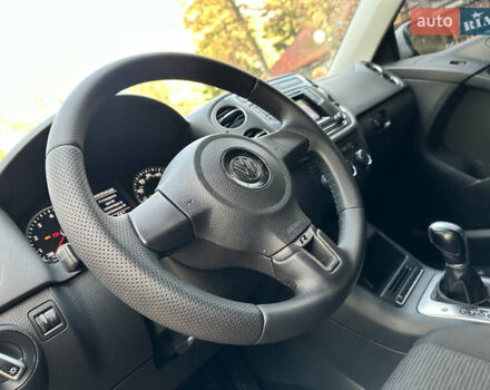 Белый Фольксваген Тигуан, объемом двигателя 1.98 л и пробегом 135 тыс. км за 12899 $, фото 46 на Automoto.ua