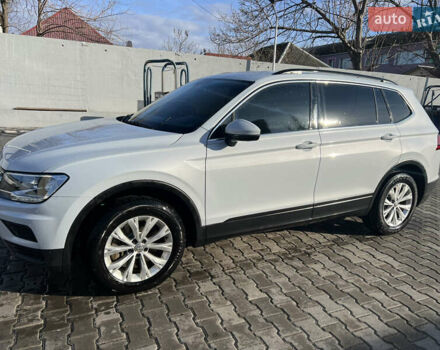 Белый Фольксваген Тигуан, объемом двигателя 2 л и пробегом 91 тыс. км за 21000 $, фото 15 на Automoto.ua